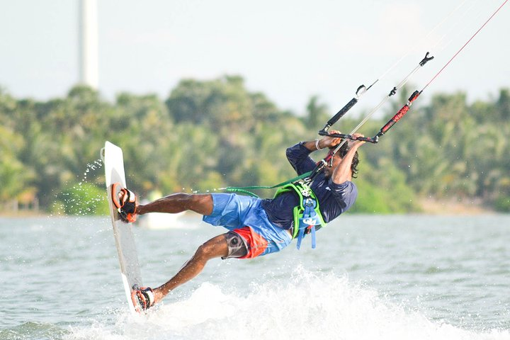 Discovery Kitesurfing Course from Kalpitiya - Photo 1 of 9